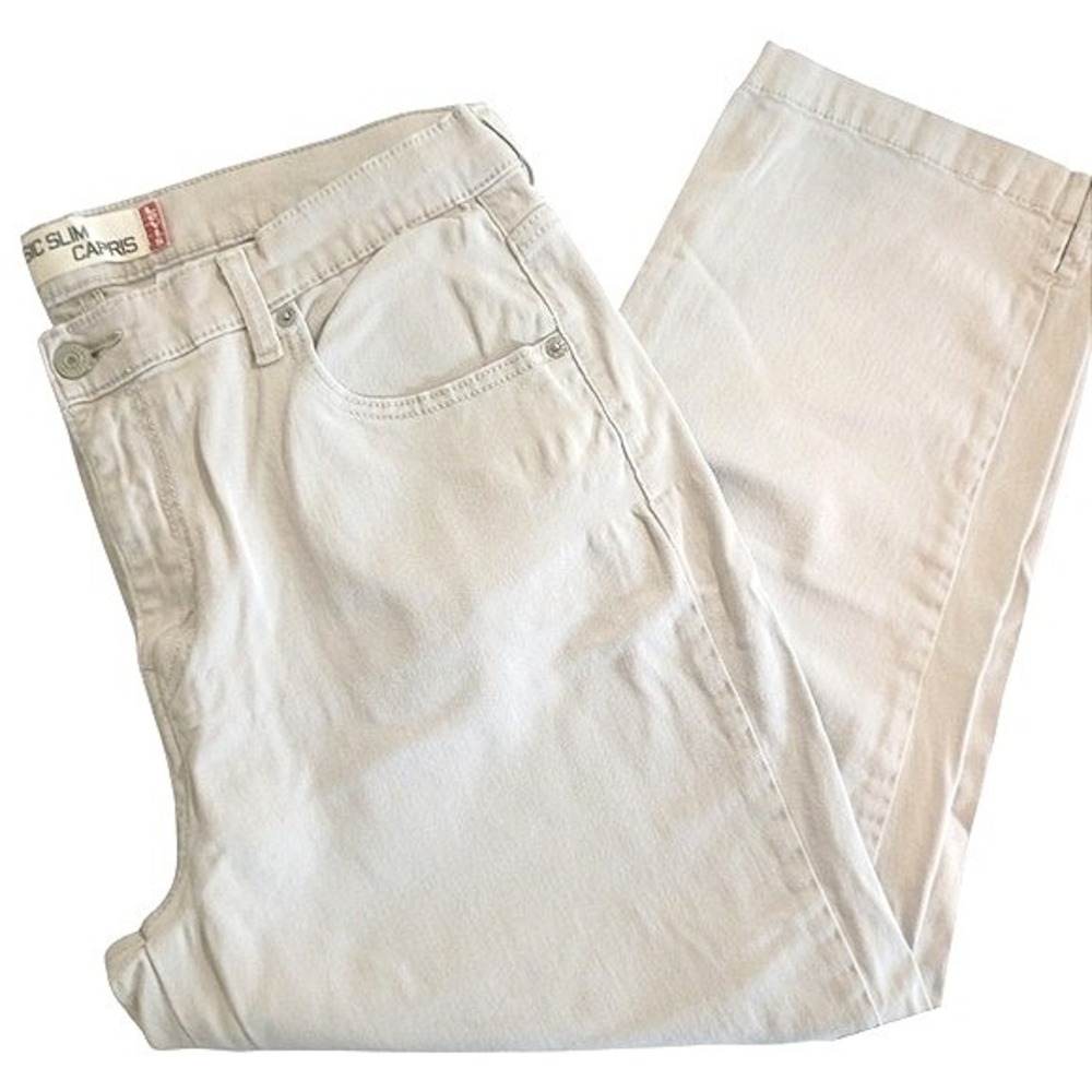 Levis‎ Classic Slim Capris Beige Khaki Stretch Pants Womens Size 18 Mid Rise